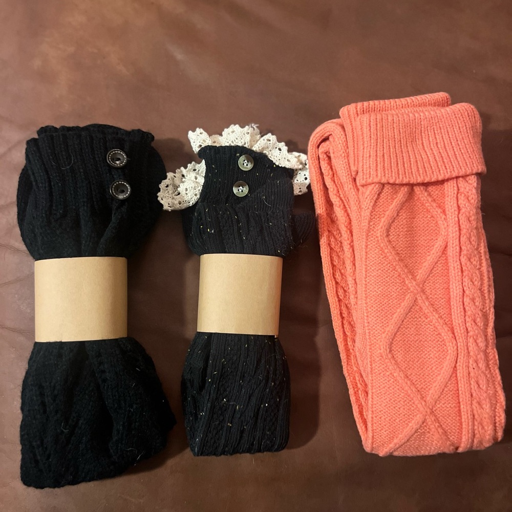 Black and Coral Knit Leg Warmers Set